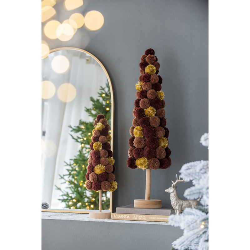 Décoration de table arbre de Noël 6,7 x 6,7 x 20 po, café multicolore, H 17,83 po x L 40,47 po x l 21,06 po
