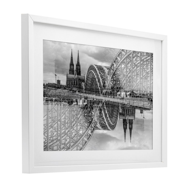 Pont et cathédrale, reproduction encadrée sous verre, conception de Robin Vandenabeele, H 17 po x l 23 po, Cadre blanc côtier