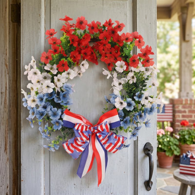 Demi-couronne patriotique 19,7 "avec fleurs rouges, blanches et bleues et drapeau pour le 4 juillet
