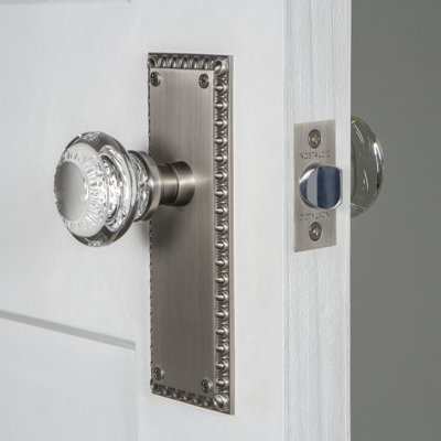 Nostalgic Warehouse Neoclassical Plate Passage (Hall & Closet) with Crystal Neoclassical Knob