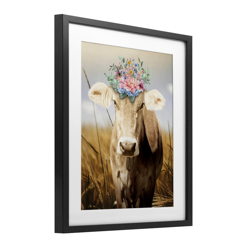«Chatty Belle Cow with Florals», reproduction encadrée sous verre, conception de Marcus Prime, H 16 po x l 13 po