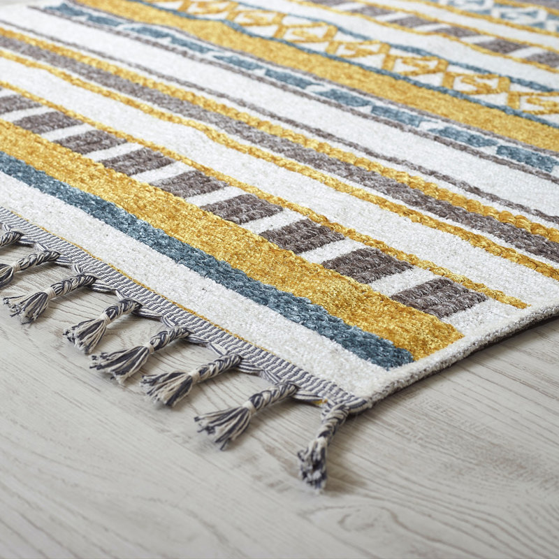 Tapis kilim en coton marocain gris clair / jaune / brun Quesada, Rectangle 2 pi 7 po x 4 pi 11 po