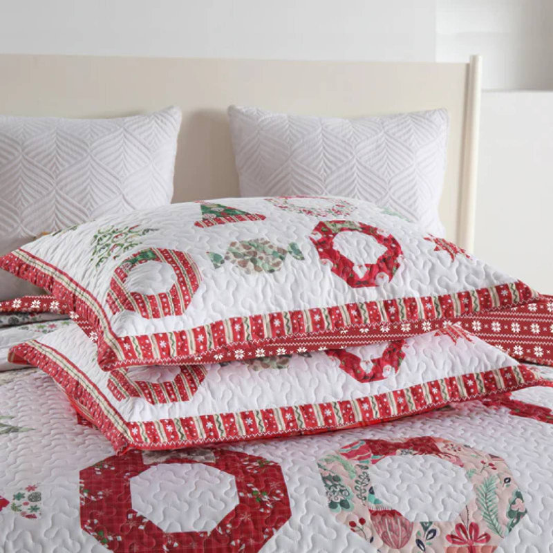 King Red and White Reversible Christmas Quilt Set