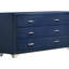 Grande chambre 4 pièces en bleu pacifique avec tête de lit à oreilles, capitonnage à boutons sur la table de chevet, commode 6 tiroirs et miroir bleu