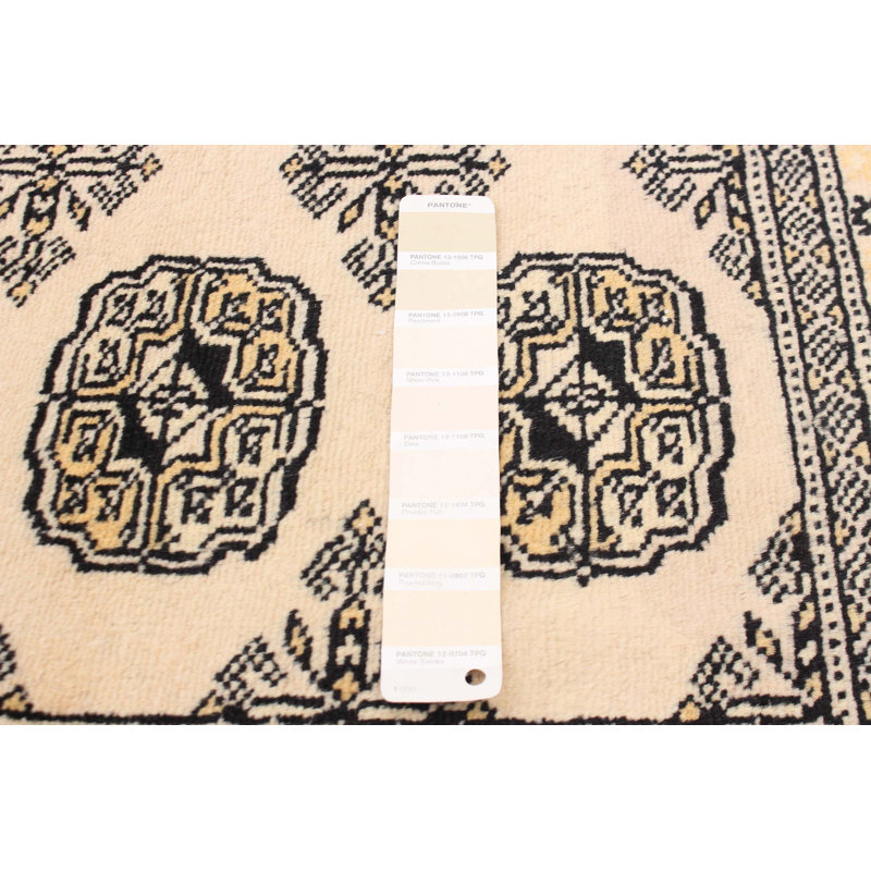 Tapis ivoire 6 pi 0 po x 8 pi 1 po Finha Peshawar Bokhara