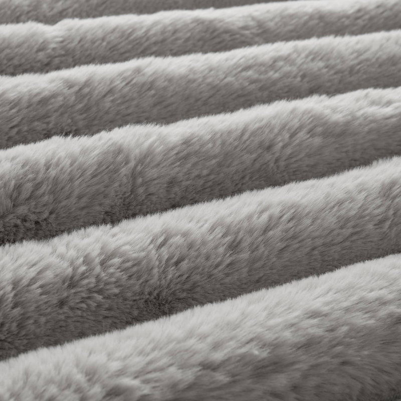 Ensemble d'édredon de style contemporain, Gris clair, Édredon grande + 2 pièces supplémentaires