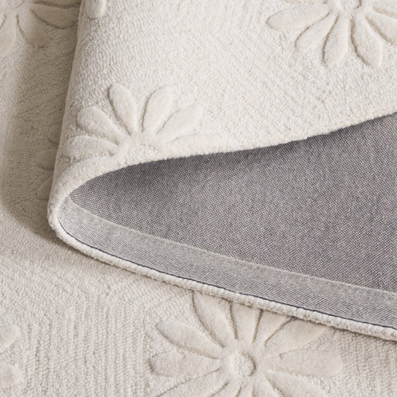 Dimonda Hand Tufted Wool/Cotton Floral Rug in Ivory, Square 6'