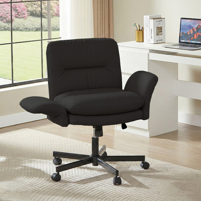 Fauteuil de bureau à dossier moyen en similicuir à pattes croisées, fauteuil de bureau résistant aux égratignures avec accoudoirs réglables et fonction d'inclinaison relevable, fauteuil de direction pivotant à roulettes avec poches de rangement latérales