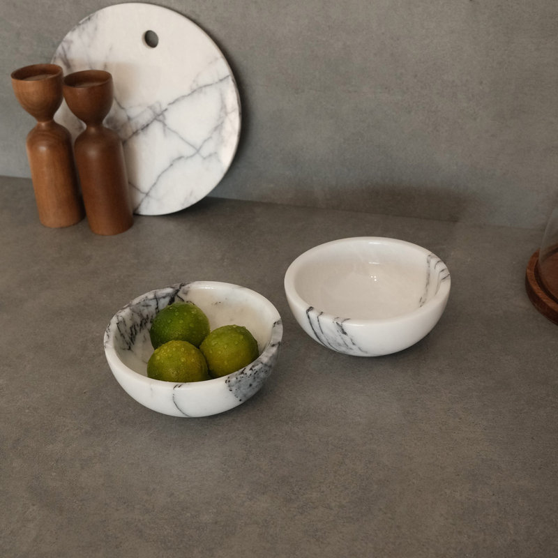 Ensemble de bols élégants (2 pièces), 100% marbre de Sicile Lila, 5,9 pouces de diamètre x 2,4 pouces de hauteur | Superbe finition blanche | Parfait pour servir des salades, des collations et des desserts | Ajoute une touche de luxe à n'importe quelle table