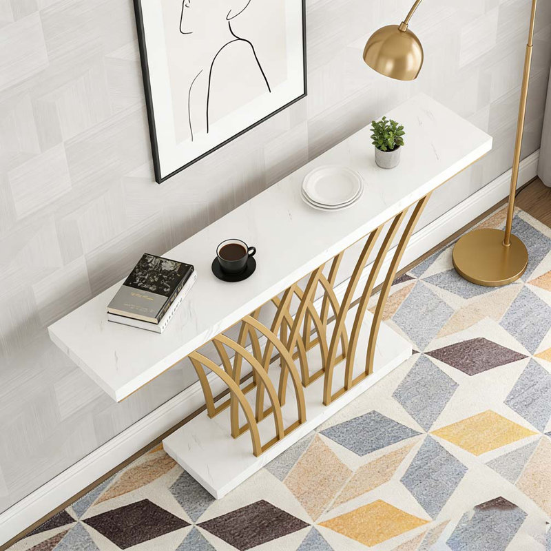Console en faux marbre avec base géométrique en métal