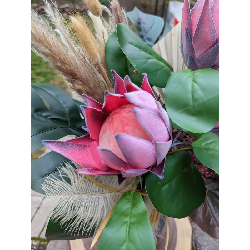 Protea arrangement dans un vase