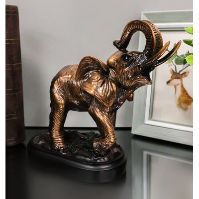 Figurine Jonesha