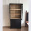 Armoire vitrée avec portes en verre