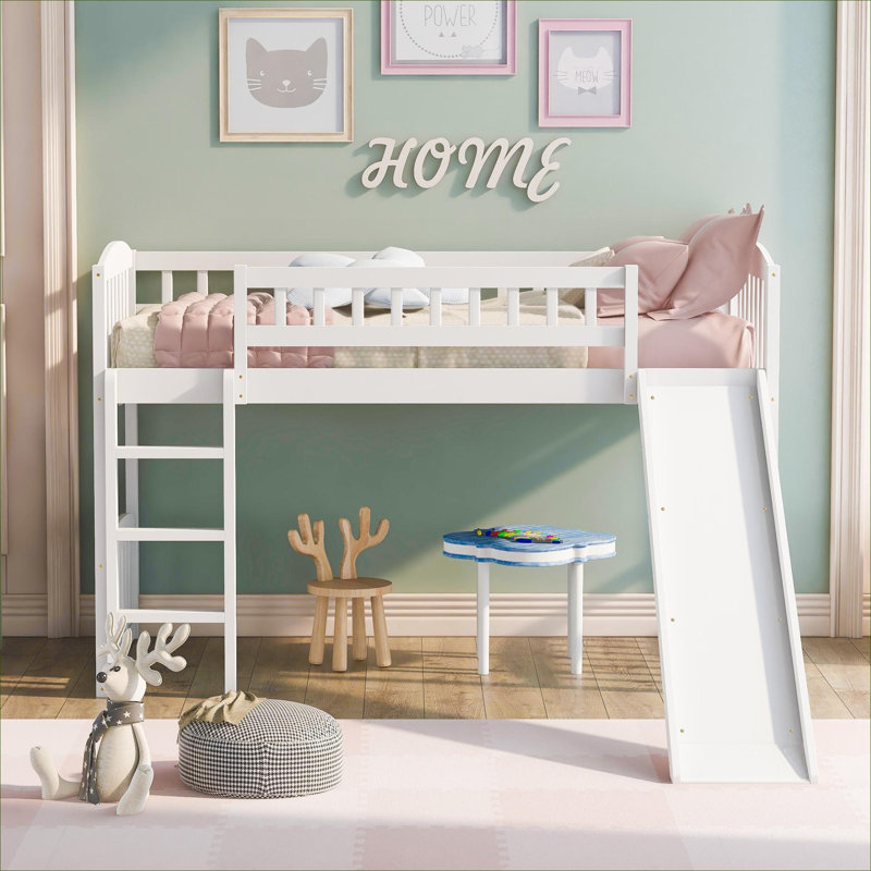 Lit mezzanine minimaliste en bois massif blanc Crisp pour chambres à coucher avec glissoire et échelle