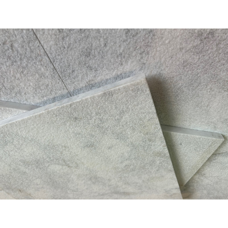 Carreau simple en pierre naturelle l 12 po x L 12 po
