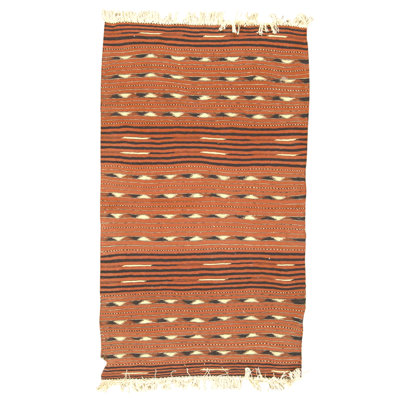 Tapis rouge noué à la main de haute qualité
