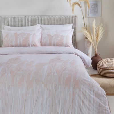 Pampas Floral Duvet Cover Set with Pillowcases Included