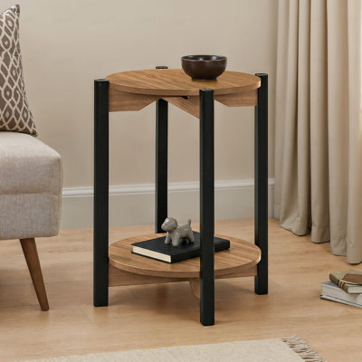 Table de bout ronde avec pieds en métal et tablette inférieure ouverte