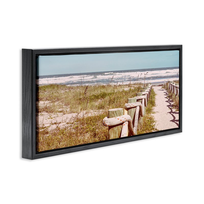 "Eastern Beach Walkway", art mural encadré par Stede Bonnett, Cadre flottant noir de jais, H 14 po x l 31 po