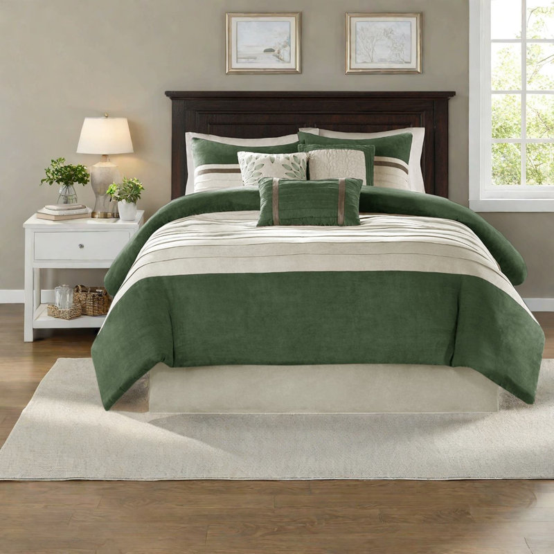 Luxurious Faux Suede Bedding Sets, Green Polyester Comforter, Transitional Charm