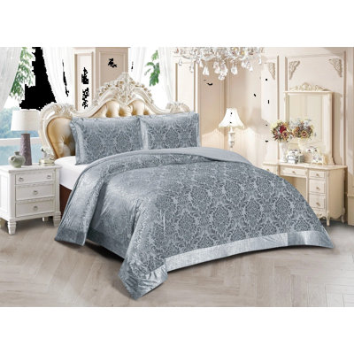 New Stylish Modern Velvet Damask Jacquard Bedspread Luxury Velvet Comforters Throw Bedding Set With Pillow Shams