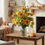 Arrangement d'automne tournesol, dahlia et grenade dans un vase en verre-1119363070