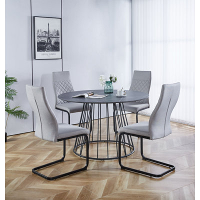 Mose 4 - Person Dining Set