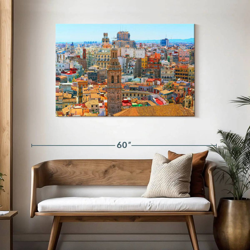 Nicci Valencia Cityscape, H 30 po x l 45 po