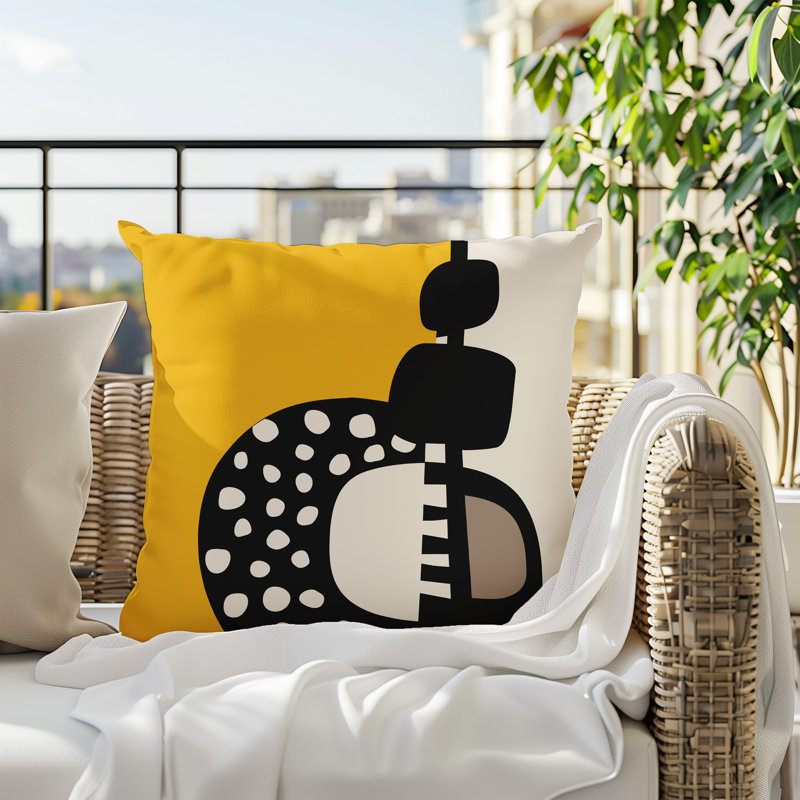 Oreiller carré réversible intérieur / extérieur Khari, H 15 po x l 15 po, Jaune / noir / blanc cassé abstrait