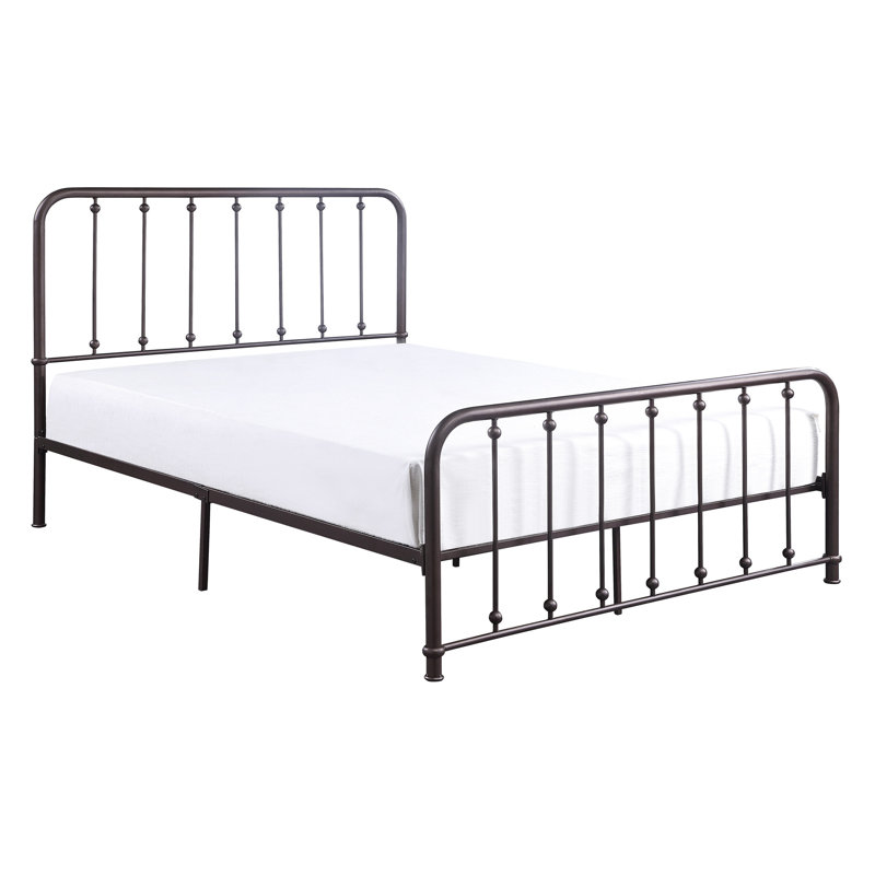 Chambre avec très grand lit plateforme avec structure en métal au fini bronze foncé, Très grand lit