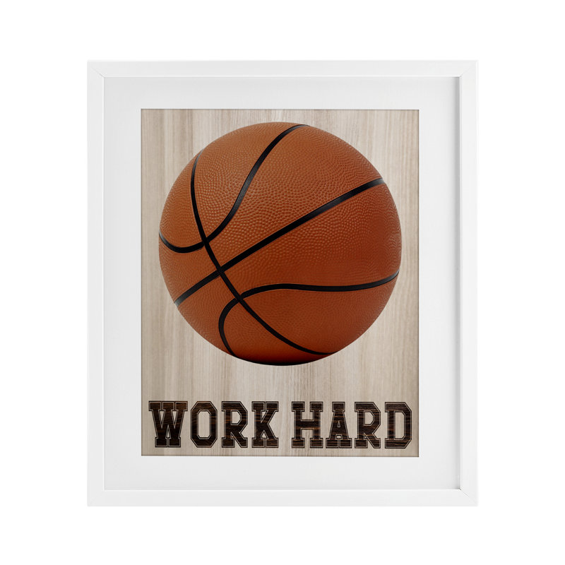 Work Work Basketball, reproduction encadrée sous verre, conception de Marcus Prime, H 16 po x l 13 po, Cadre blanc côtier
