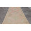 Tapis de couloir unique en laine noué à la main des années 1960 de 4 pi 8 po x 12 pi 4 po en rouge / gris / beige