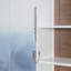 Lit escamotable avec armoire de rangement, tablettes ouvertes et port USB, grand canapé à l'avant, panneau imprimé paysage de montagne, lit mural peu encombrant pour chambre à coucher, chambre d'amis et appartement-1426166064