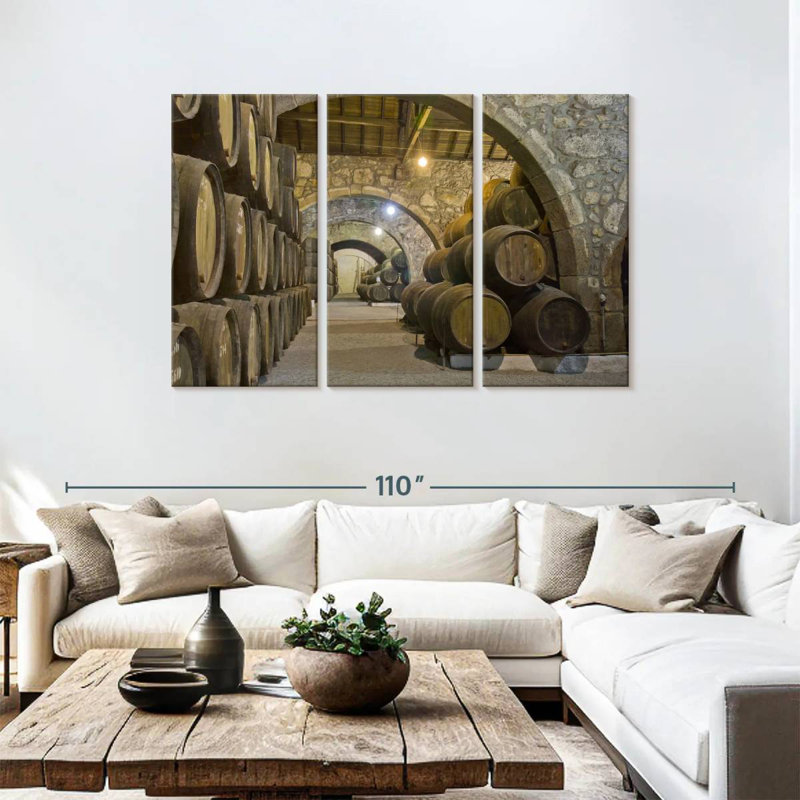 Barils de vin Lilie Cellar, H 48 po x l 74 po