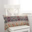 Coussin lombaire à motif rouge et beige