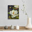 «Heirloom Magnolia» sur toile noire-448915493-448915492