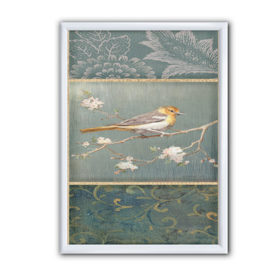 «Farmhouse Triptych of Blue Ornaments and Oriole», reproduction sur toile encadrée
