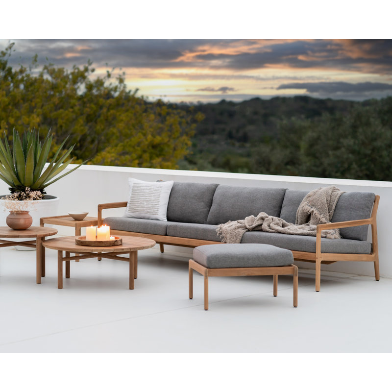 Quatro Outdoor Round Teak, 23.2" Diameter 