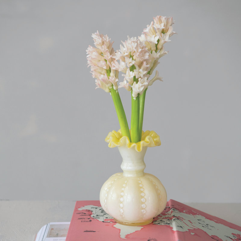 Vase en verre soufflé à la main en jaune marbré ensoleillé