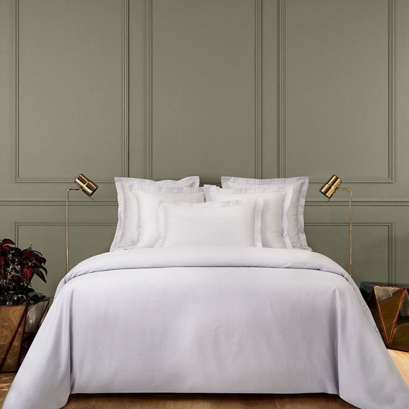 Triomphe Bed Runner, Silver
