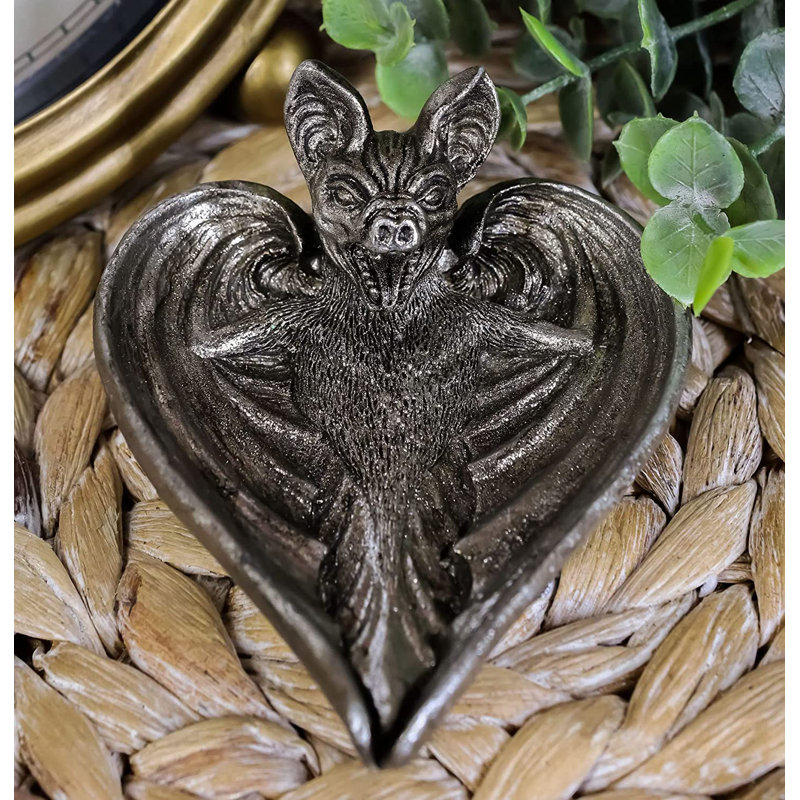 Sculpture de chauve-souris ailé Dessia