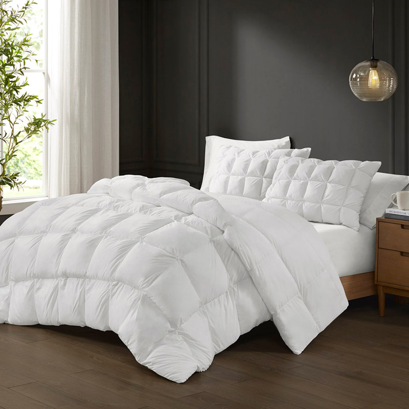 Overfilled Down Alternative Comforter White