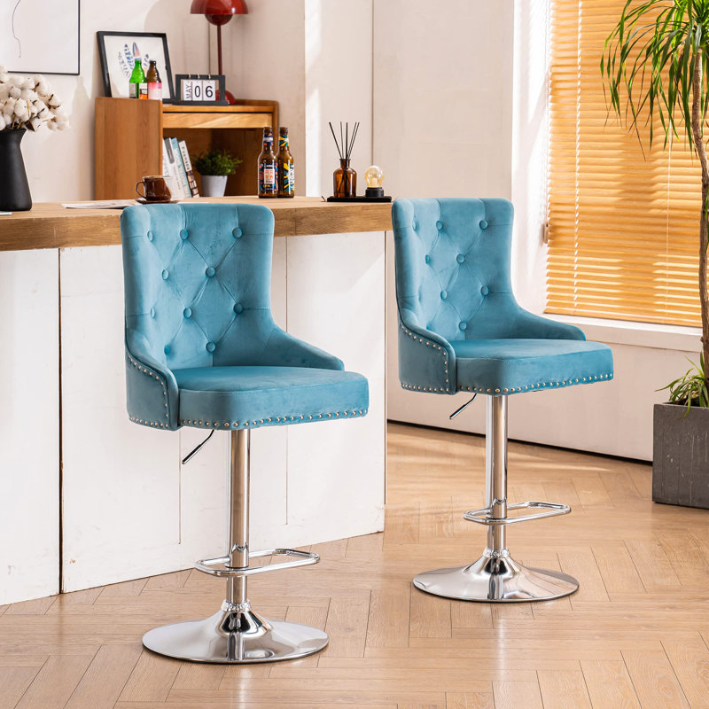 Tabouret de comptoir pivotant rembourré avec structure en métal Witman, Bleu clair, 2