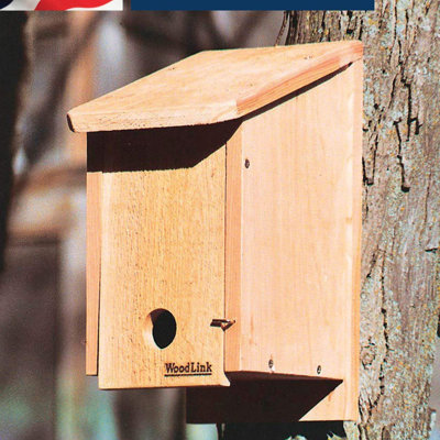Woodlink Kiln-Dried Cedar Wood Birdhouse Winter Roosting and Shelter Box, Brown