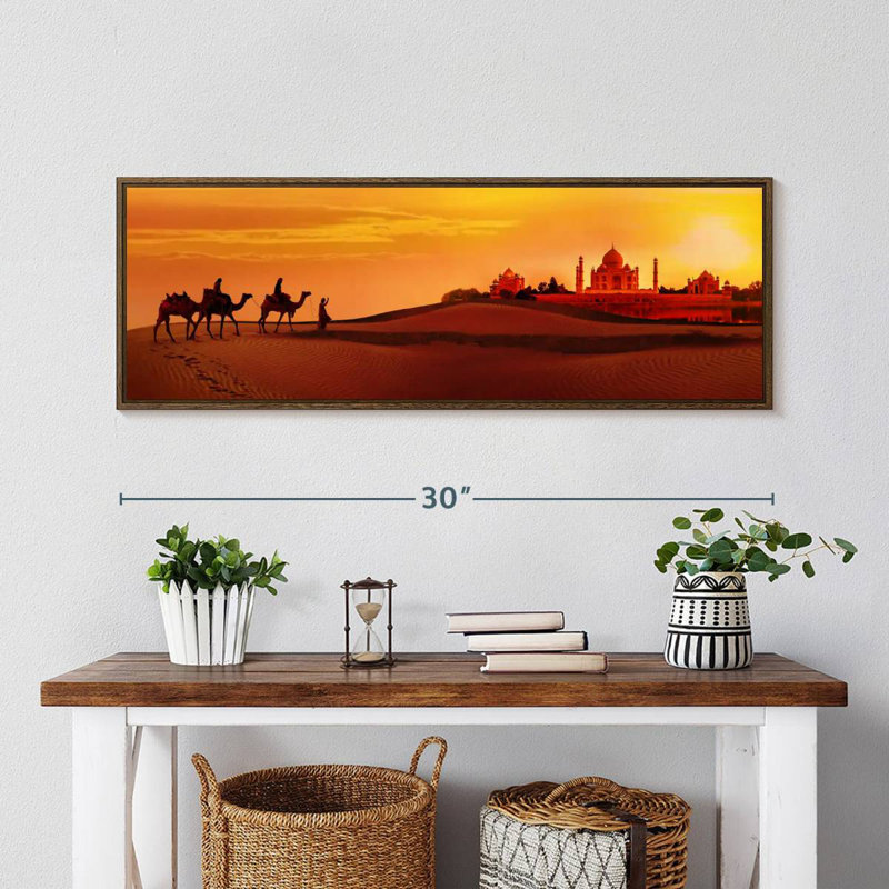 Taj Mahal gens du voyage, 31 po x 11 po, Cadre flottant noyer