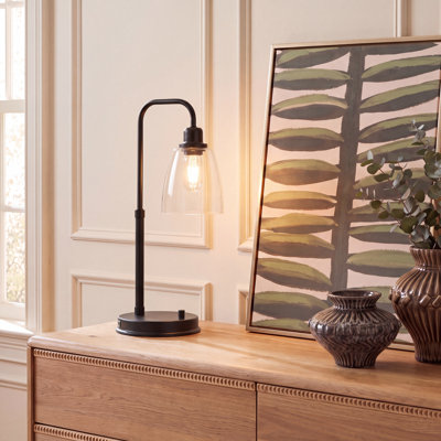 KASHTON IRON TABLE LAMP W/ USB PORT