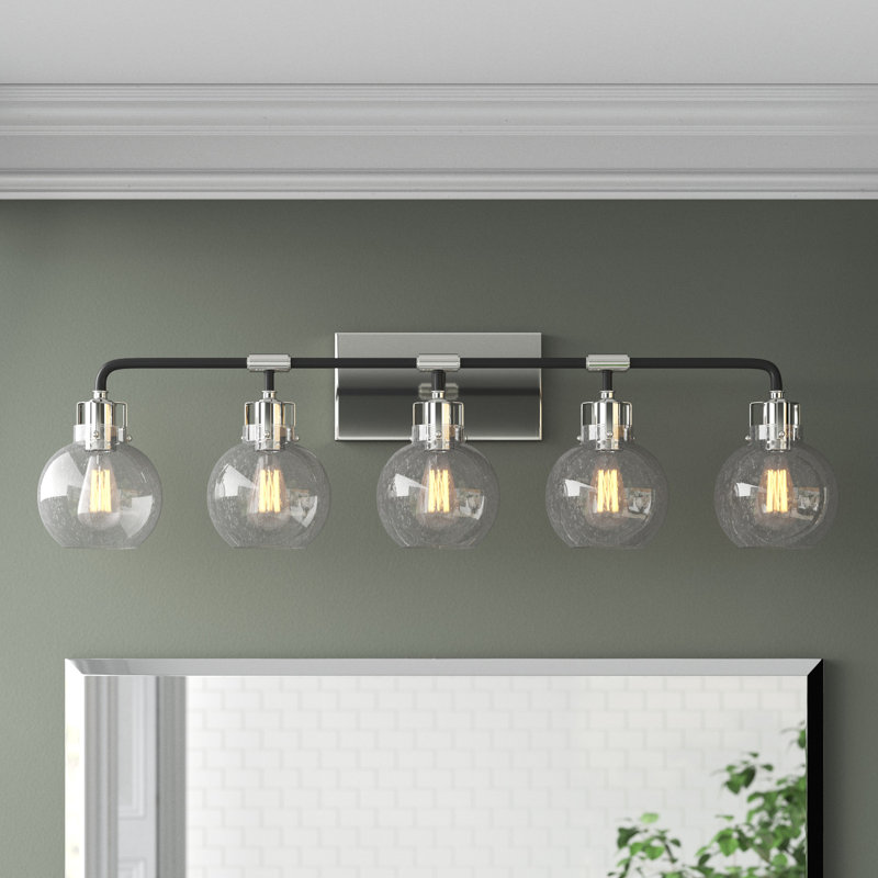Éclairage de salle de bain à intensité variable 5 lumières Byrne, Nickel poli
