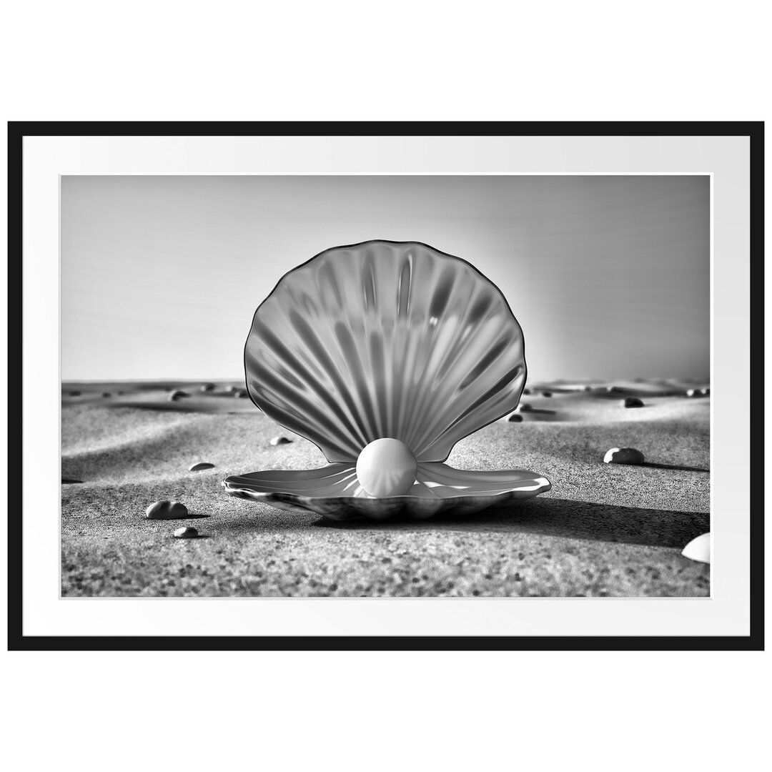 Gerahmter Fotodruck Perlmuschel am Strand