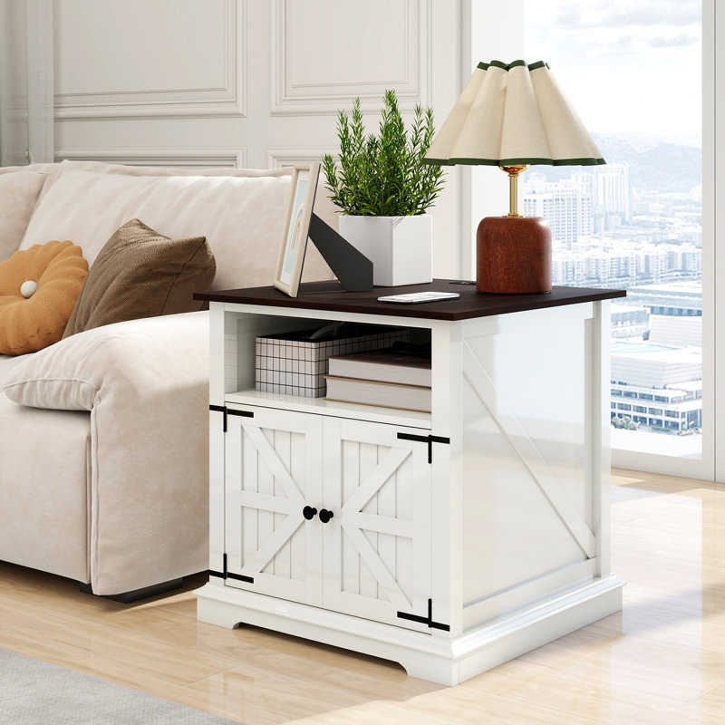 Table de chevet moderne August Grove® avec armoire et 2 prises CA intégrées et 2 ports USB, table de bout de style maison de campagne avec bar (ensemble de 2)