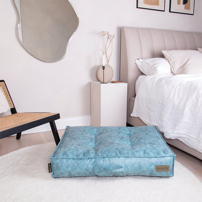 Knightsbridge 100% Polyester Pet Bed, 18cm H x 70cm W x 110cm D, Turquoise